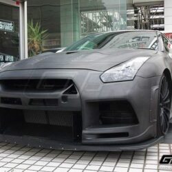 Top-Racing-Dry-Carbon-Wide-Front-Bumper-Nissan-GT-R-2009-16-4